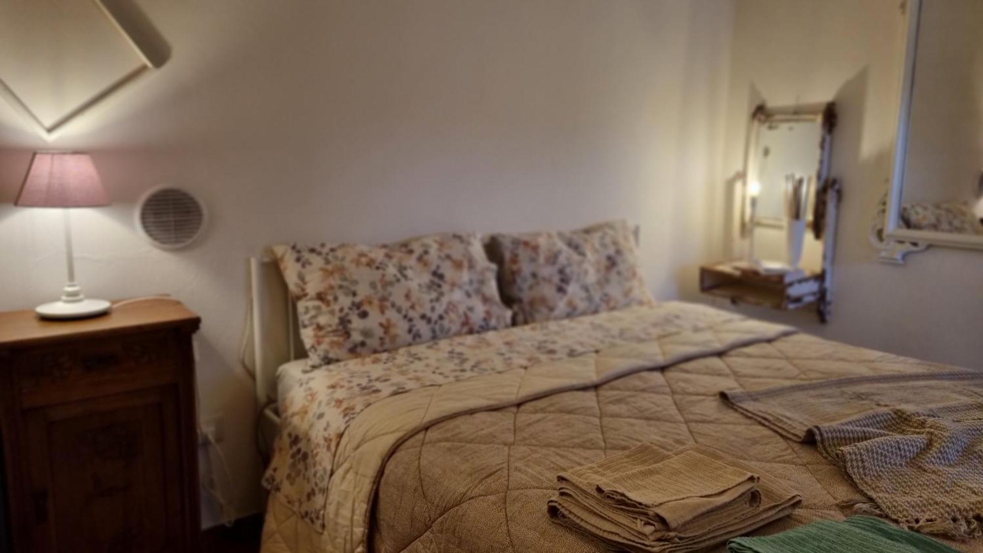 Apartment Il Piccino 29, Esperienza Romantica In Borgo.... Montescudaio